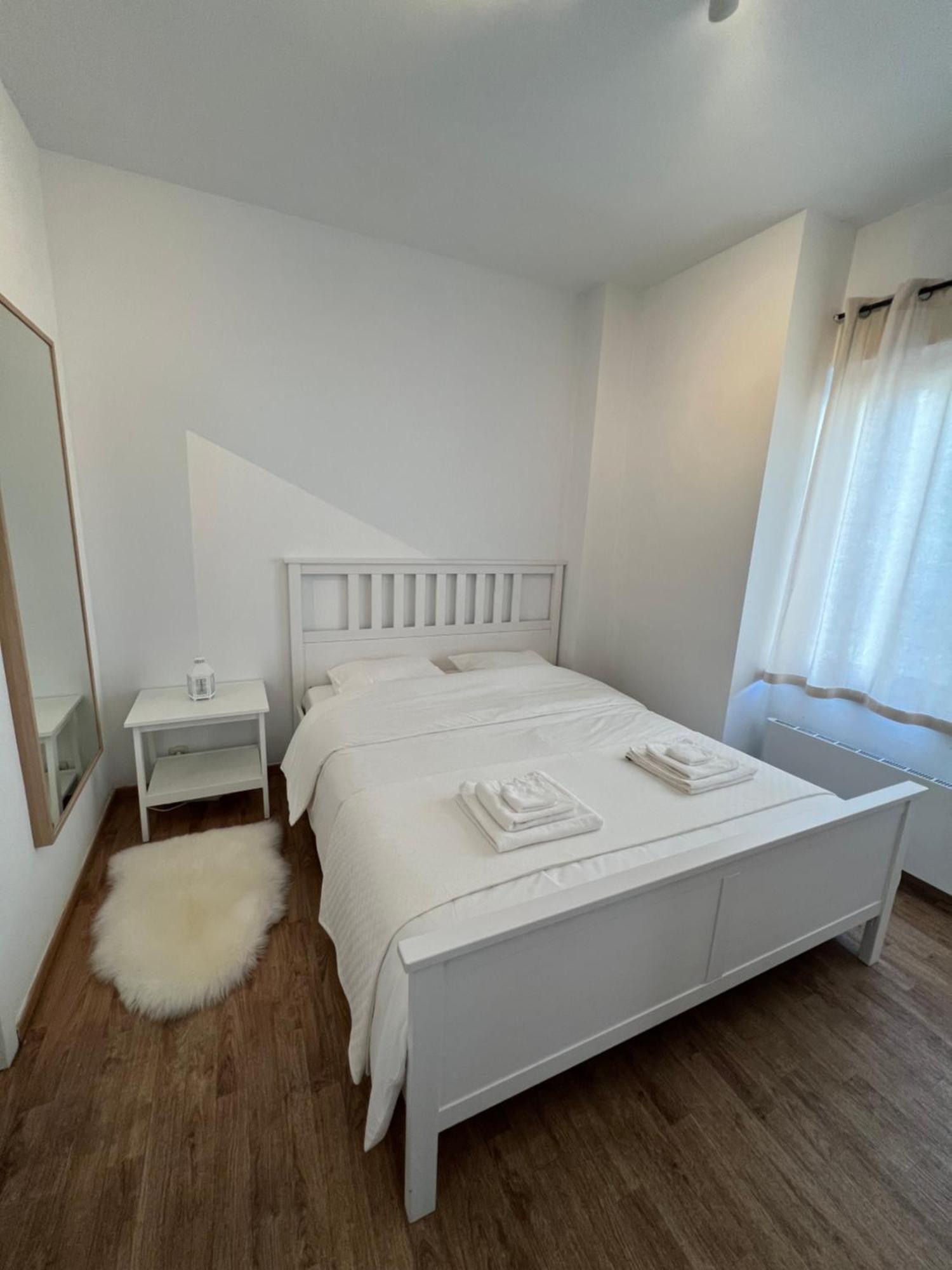 Appartement Lumineux Dans Un Quartier Anime Brüsszel Kültér fotó